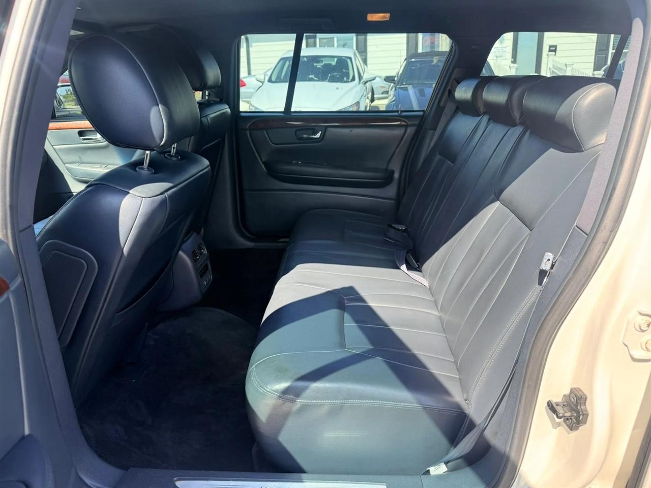 Cadillac Limousine Base 2009