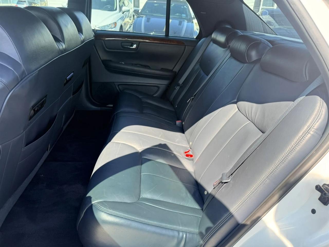 Cadillac Limousine Base 2009