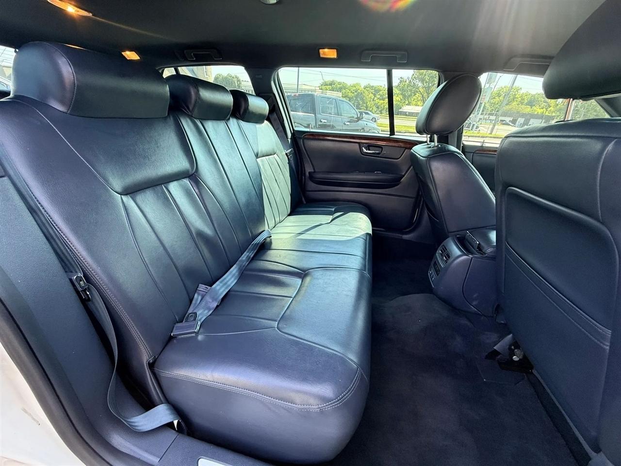 Cadillac Limousine Base 2009