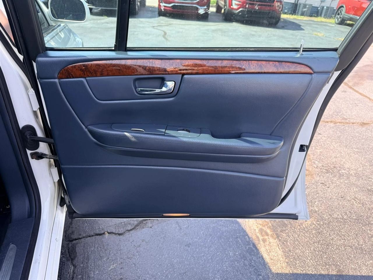Cadillac Limousine Base 2009
