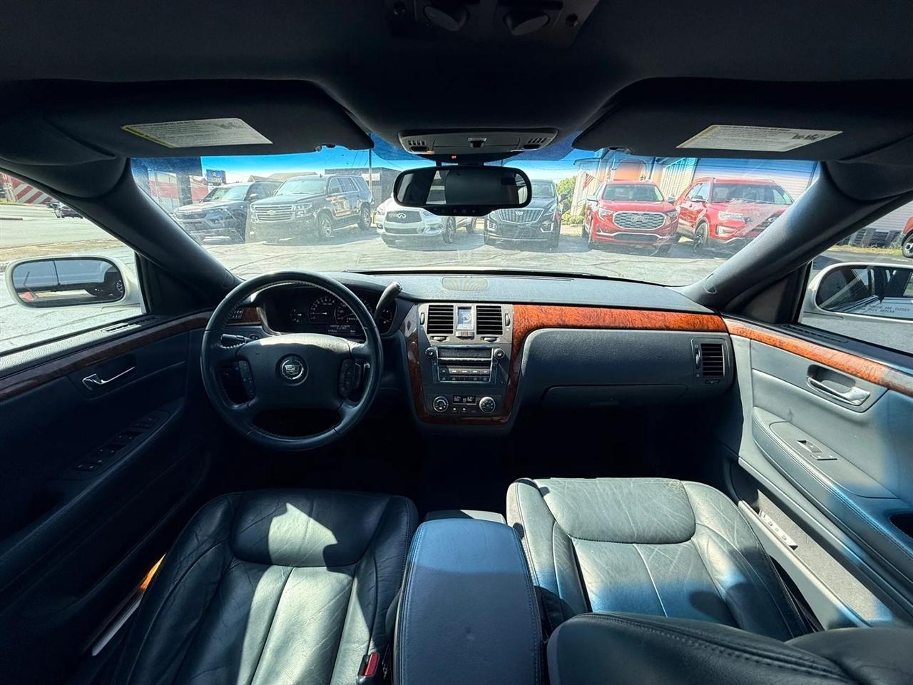 Cadillac Limousine Base 2009