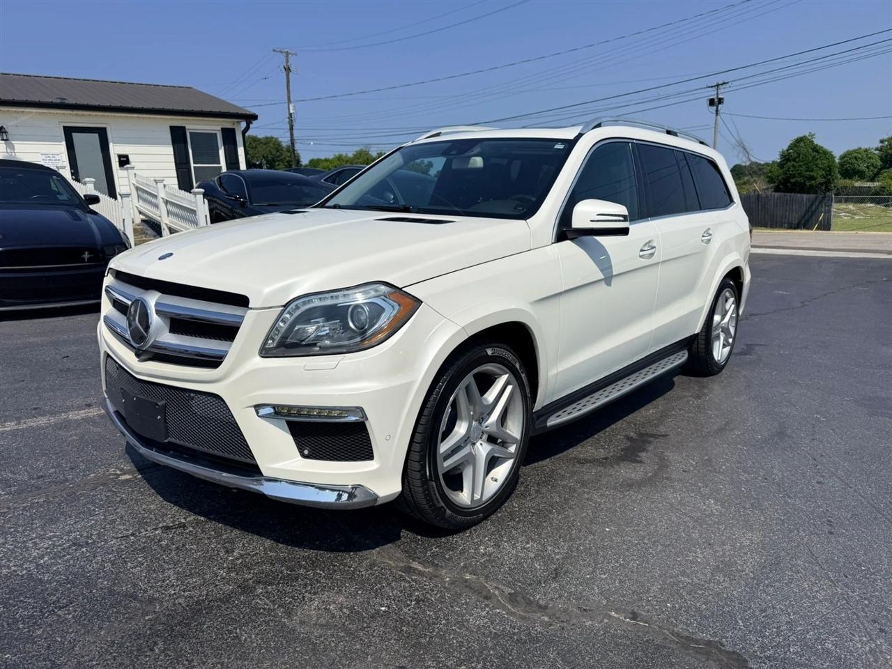 Mercedes-Benz GL-Class GL550 4MATIC 2016