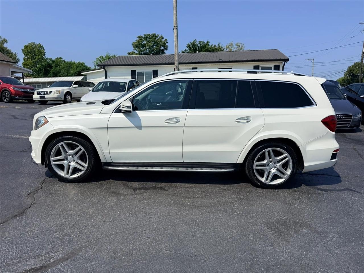 Mercedes-Benz GL-Class GL550 4MATIC 2016
