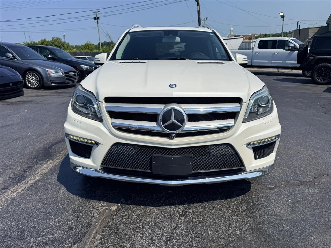 Mercedes-Benz GL-Class GL550 4MATIC 2016