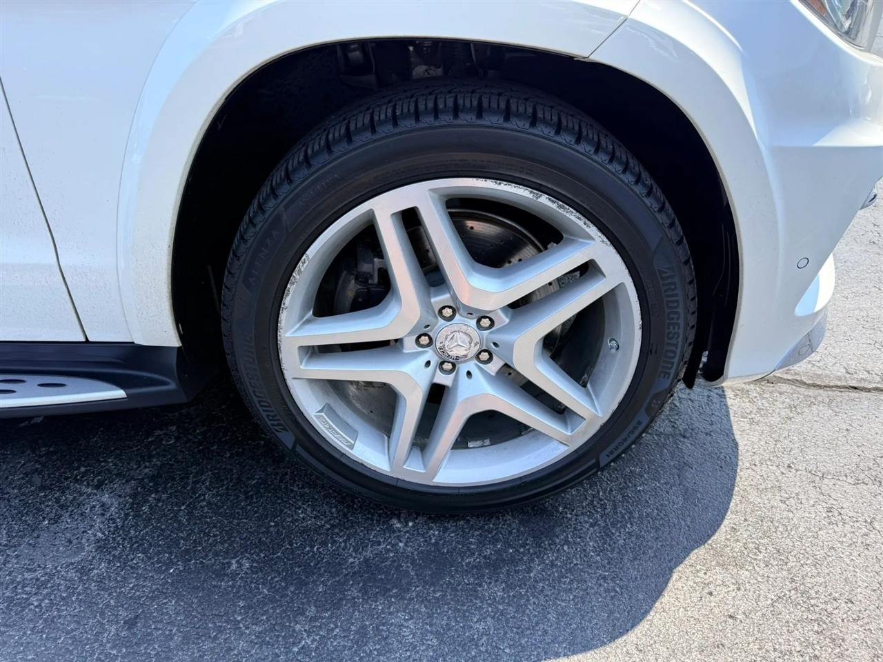 Mercedes-Benz GL-Class GL550 4MATIC 2016