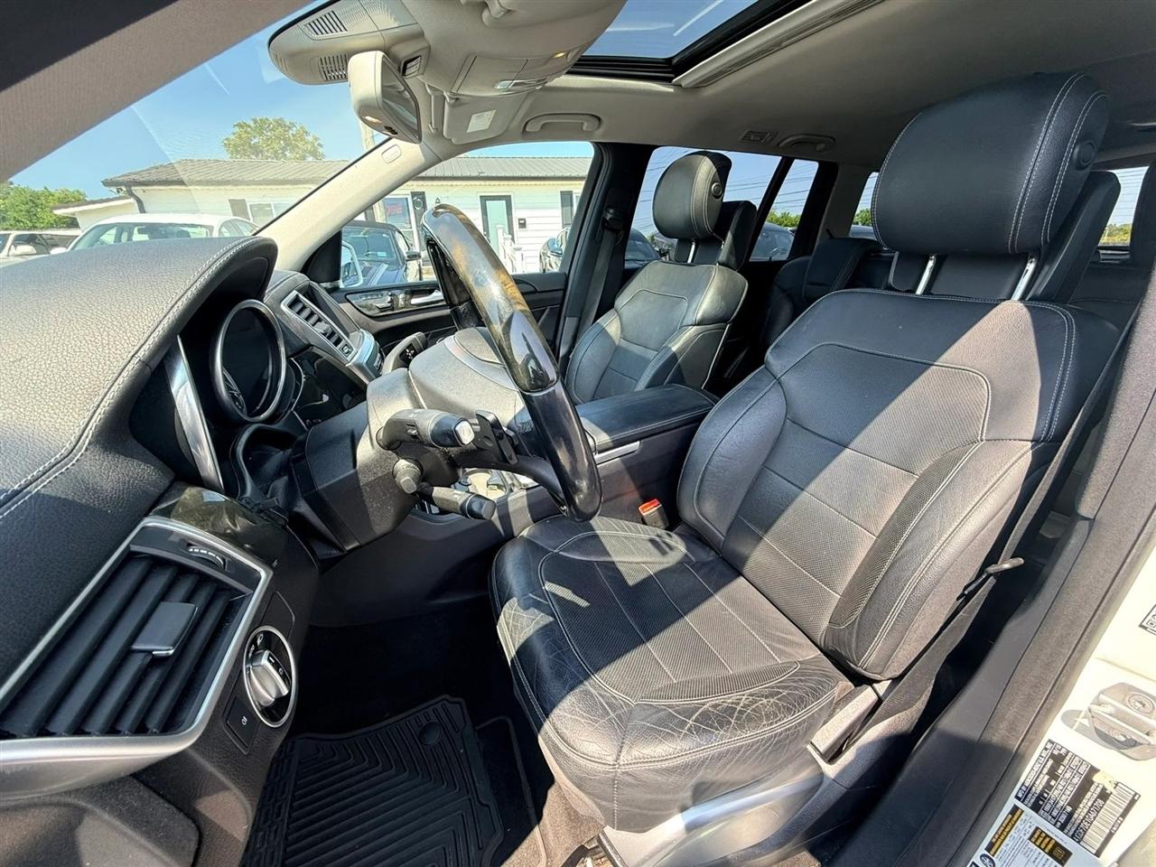 Mercedes-Benz GL-Class GL550 4MATIC 2016