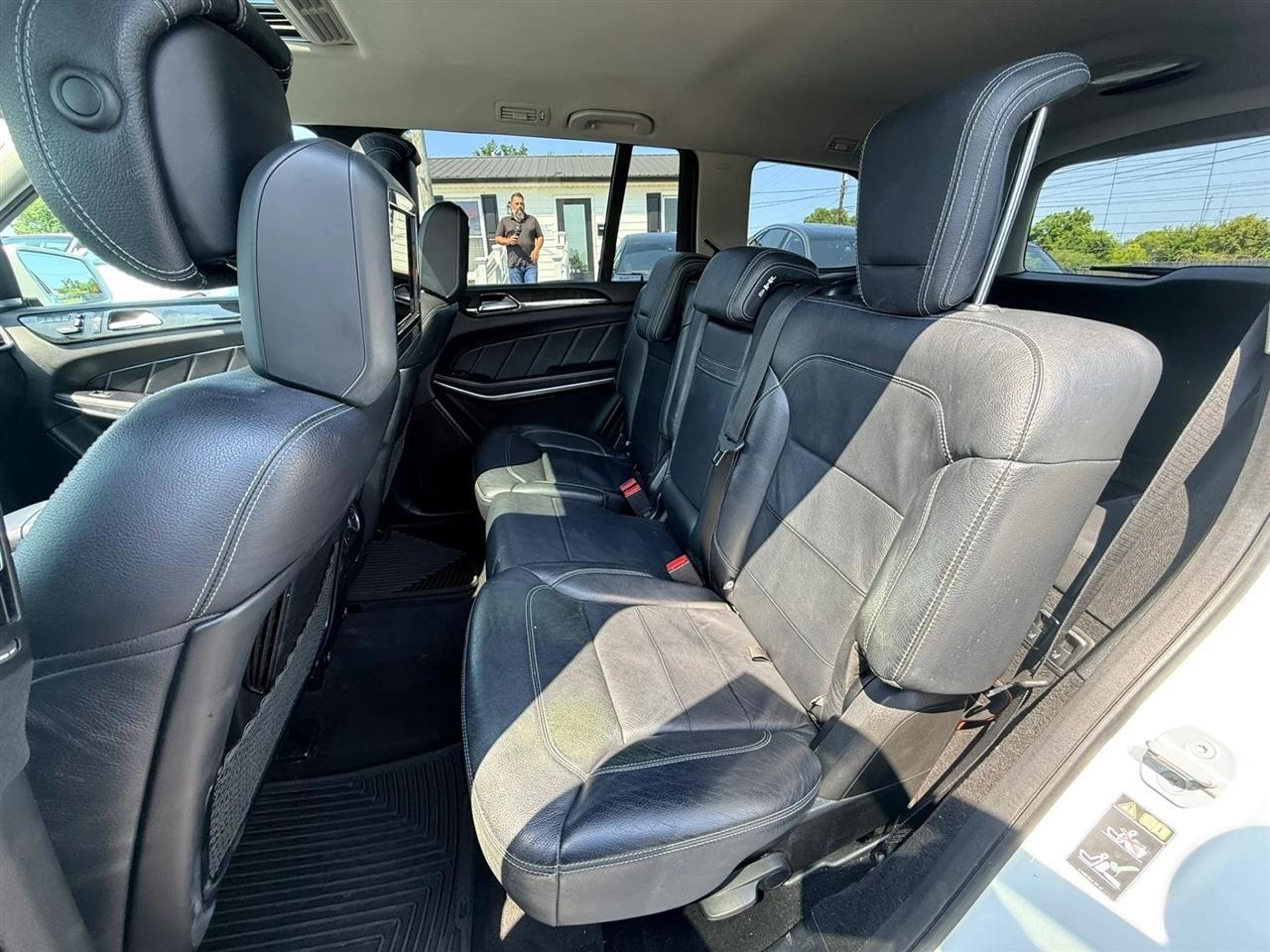 Mercedes-Benz GL-Class GL550 4MATIC 2016