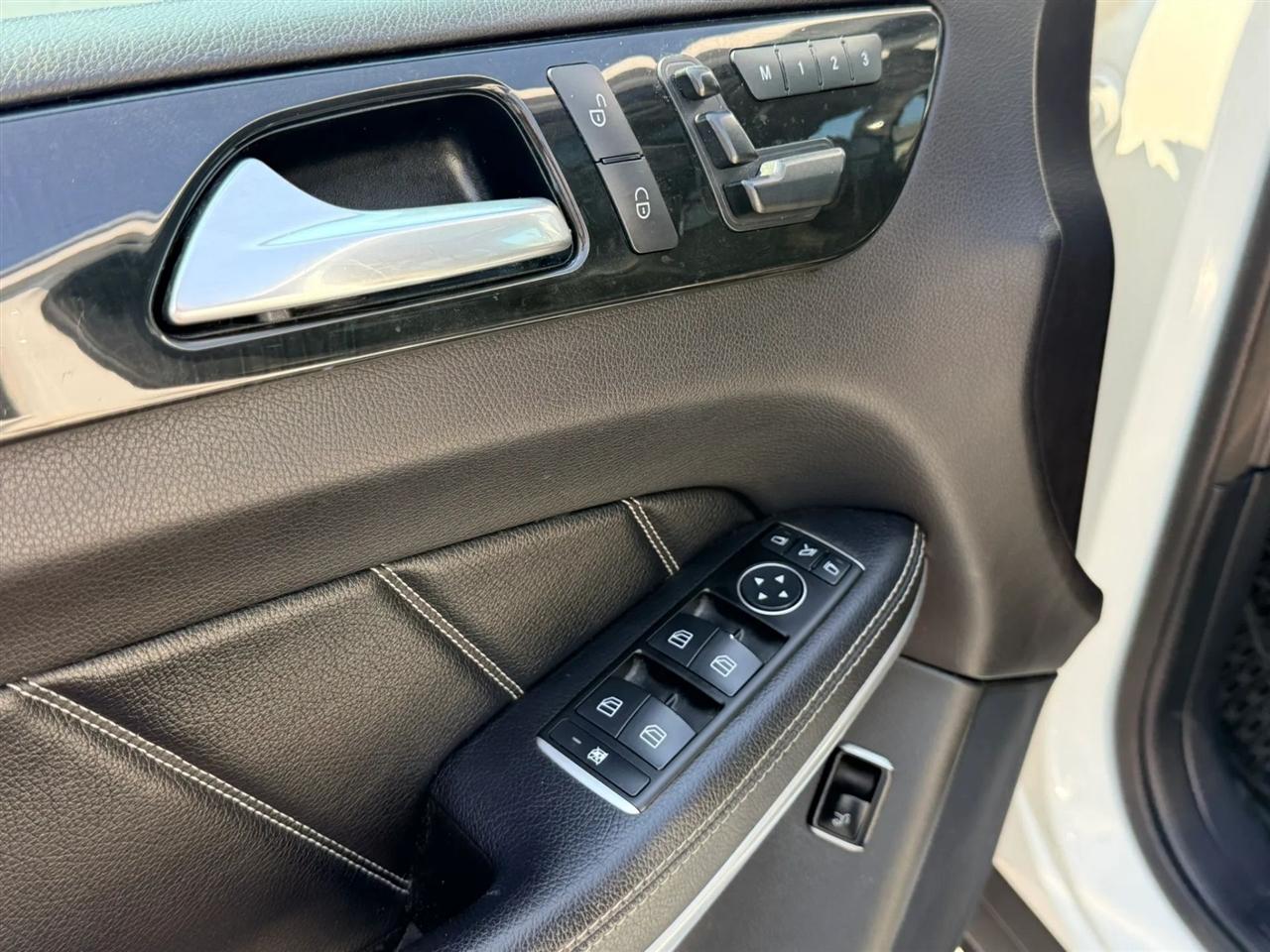 Mercedes-Benz GL-Class GL550 4MATIC 2016