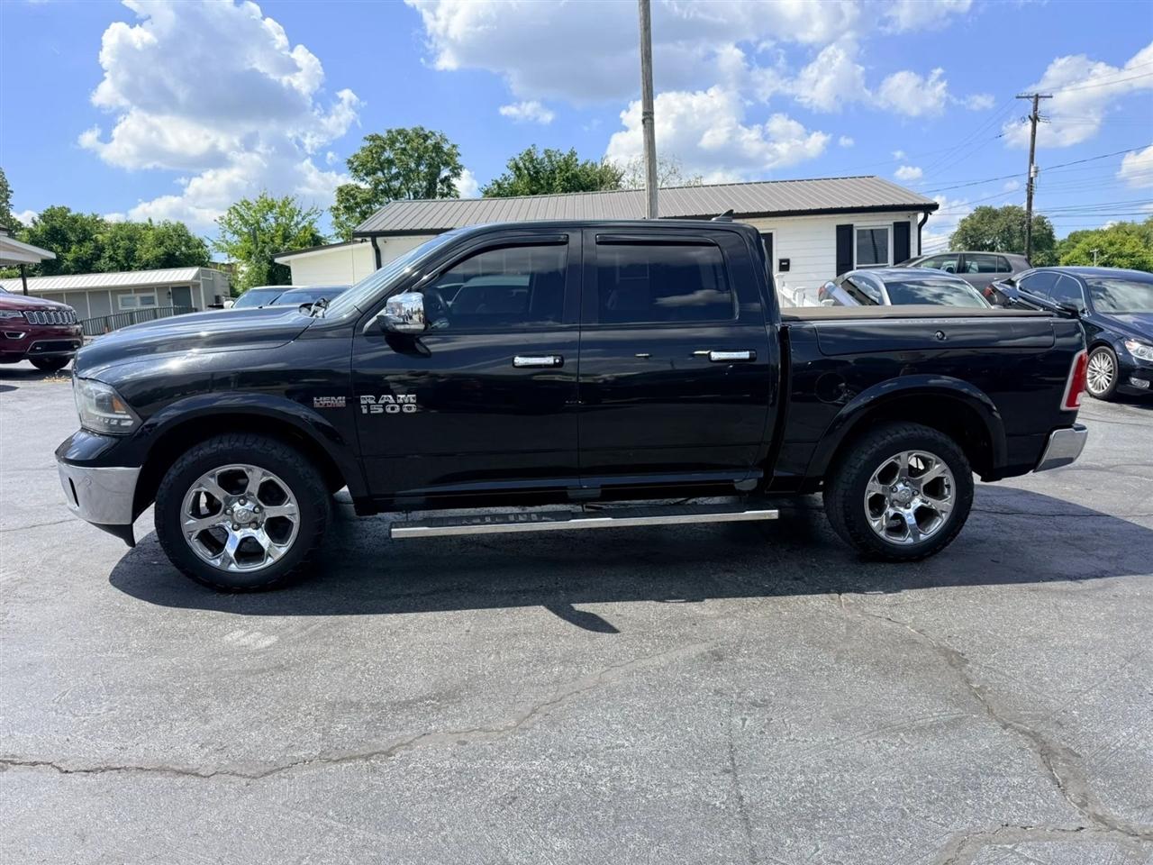 RAM 1500 Laramie Crew Cab SWB 4WD 2018