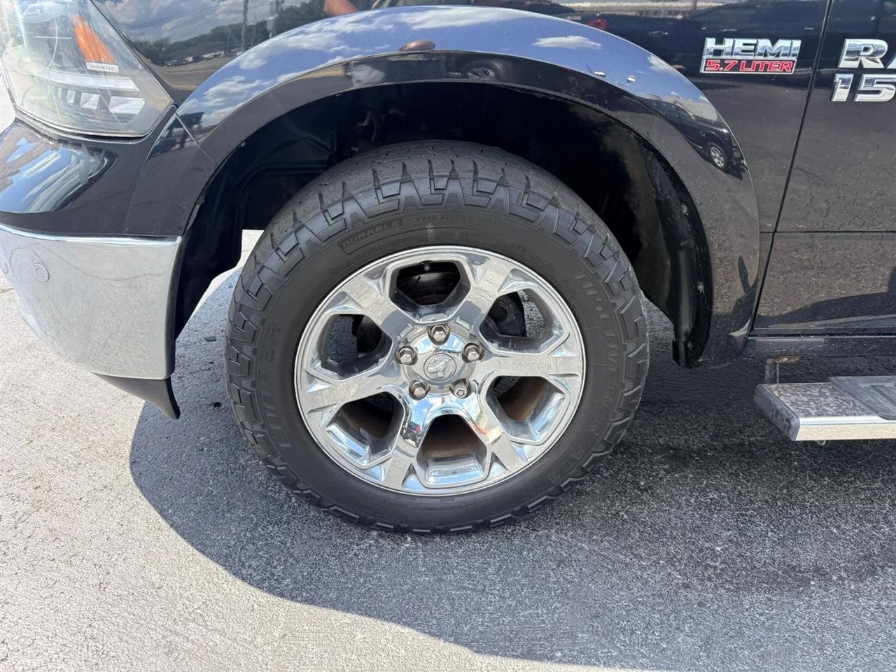 RAM 1500 Laramie Crew Cab SWB 4WD 2018