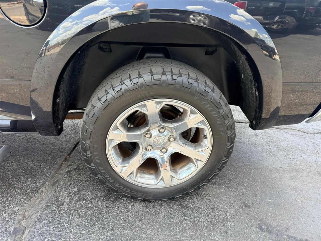 RAM 1500 Laramie Crew Cab SWB 4WD 2018