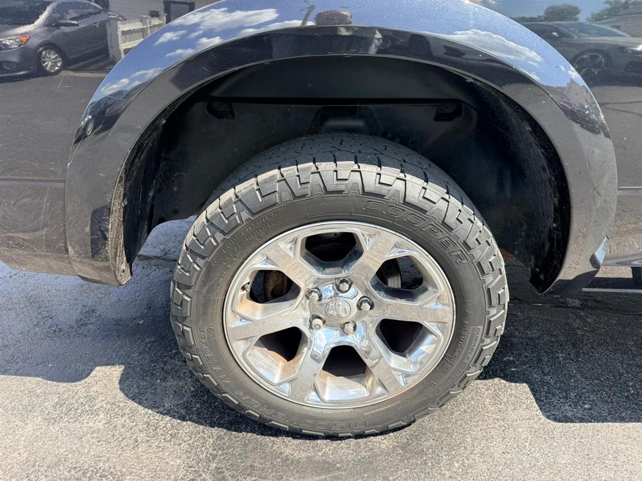 RAM 1500 Laramie Crew Cab SWB 4WD 2018