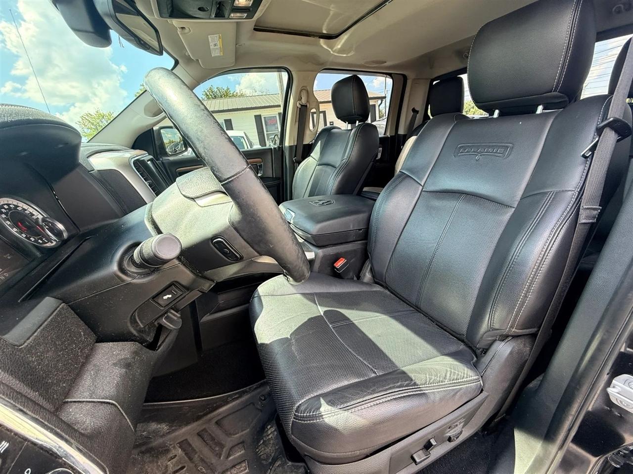 RAM 1500 Laramie Crew Cab SWB 4WD 2018
