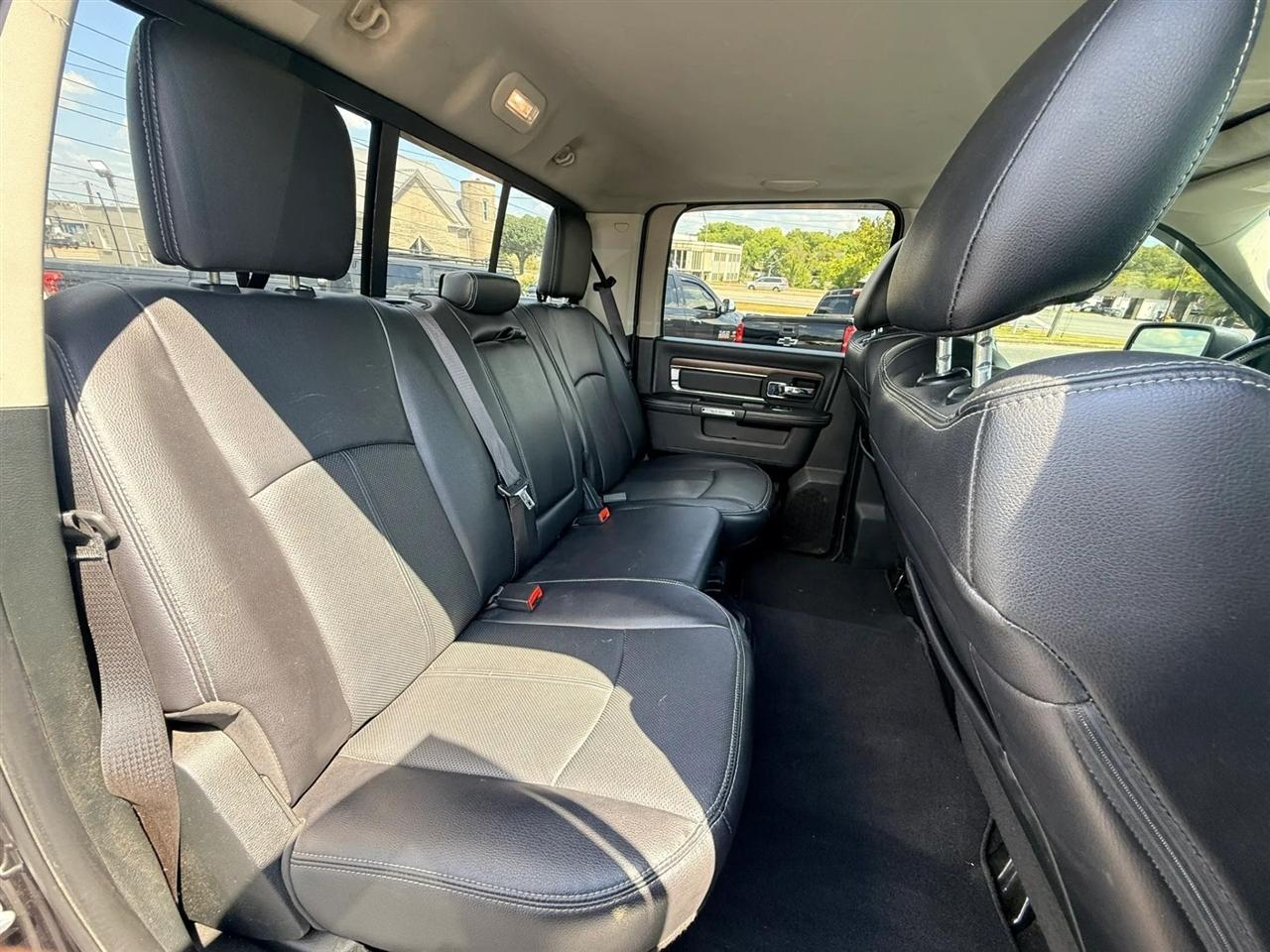 RAM 1500 Laramie Crew Cab SWB 4WD 2018