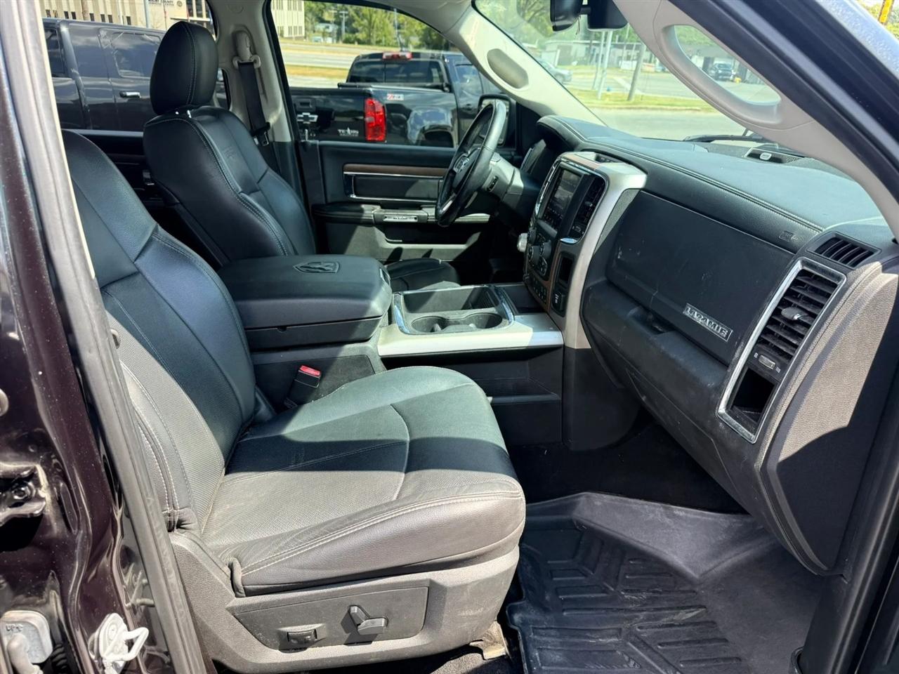 RAM 1500 Laramie Crew Cab SWB 4WD 2018