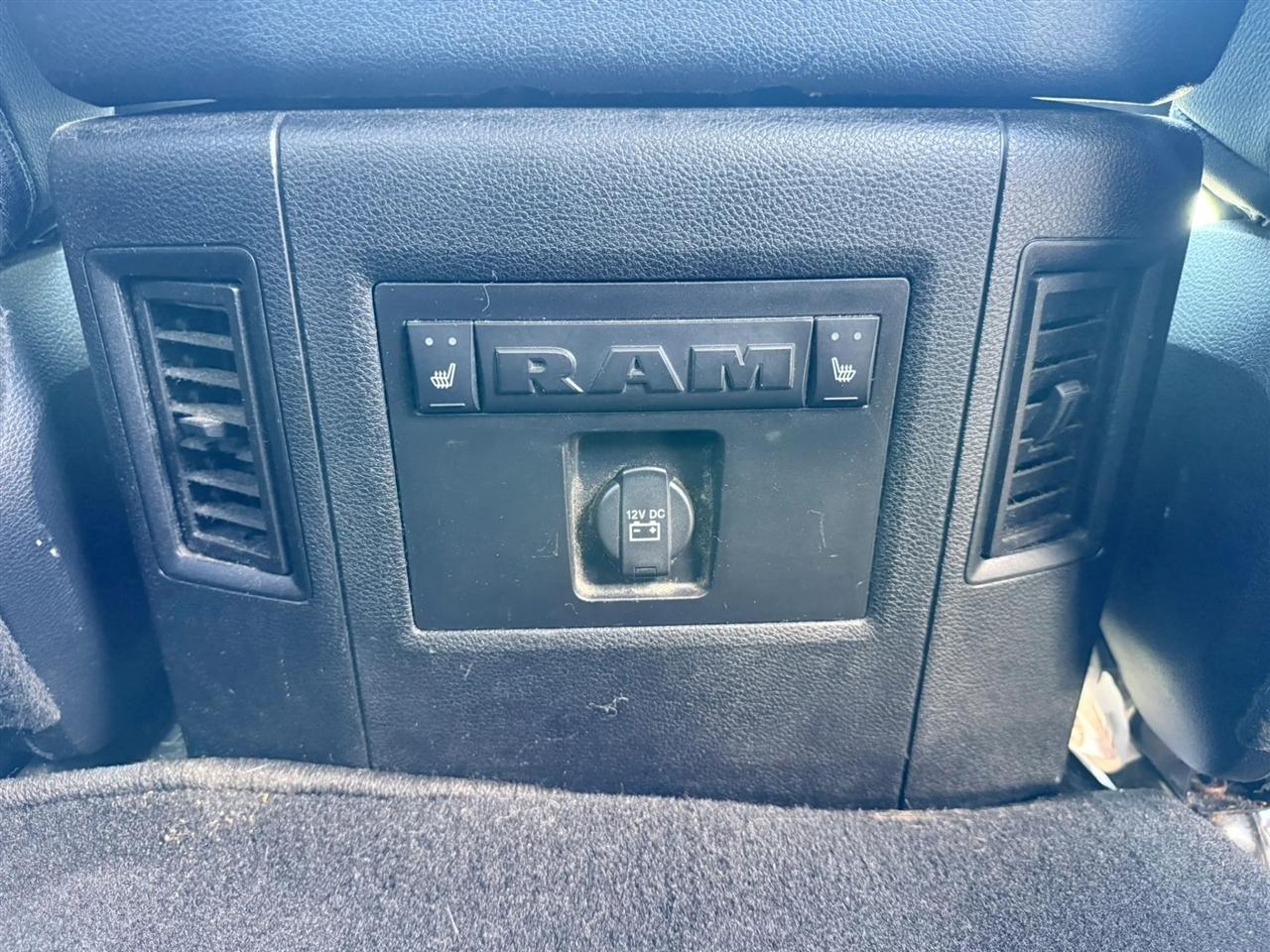 RAM 1500 Laramie Crew Cab SWB 4WD 2018
