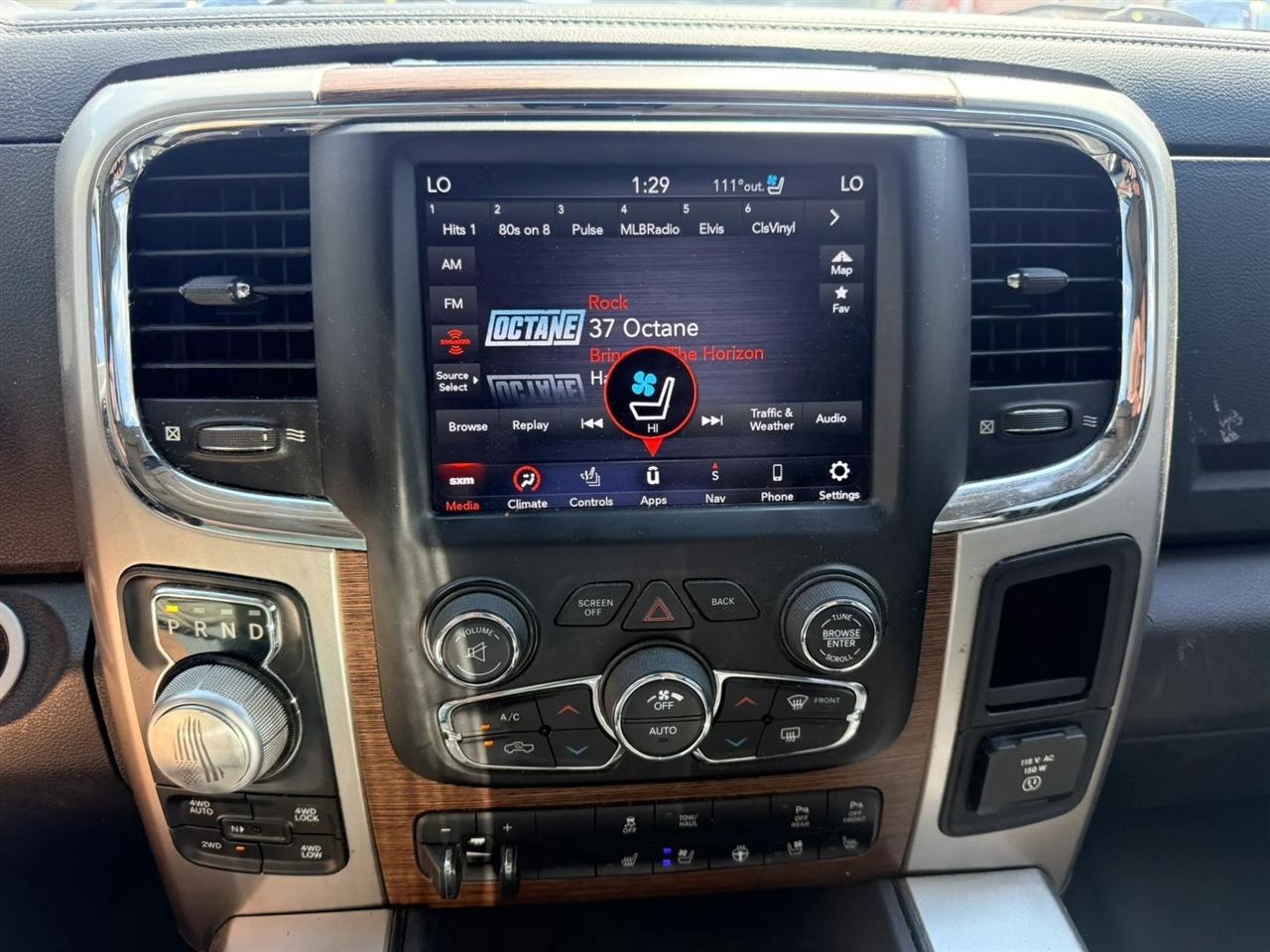 RAM 1500 Laramie Crew Cab SWB 4WD 2018