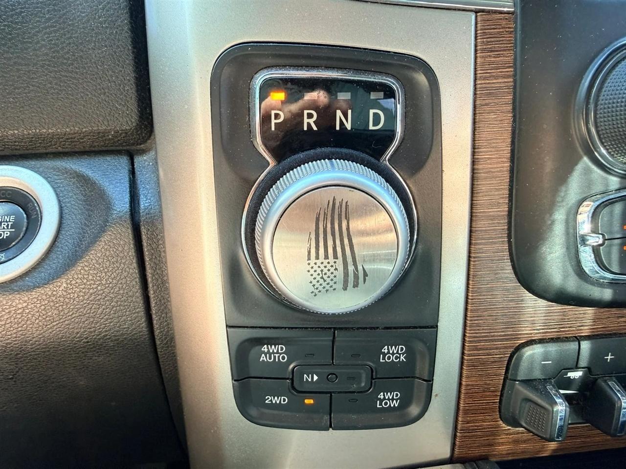 RAM 1500 Laramie Crew Cab SWB 4WD 2018