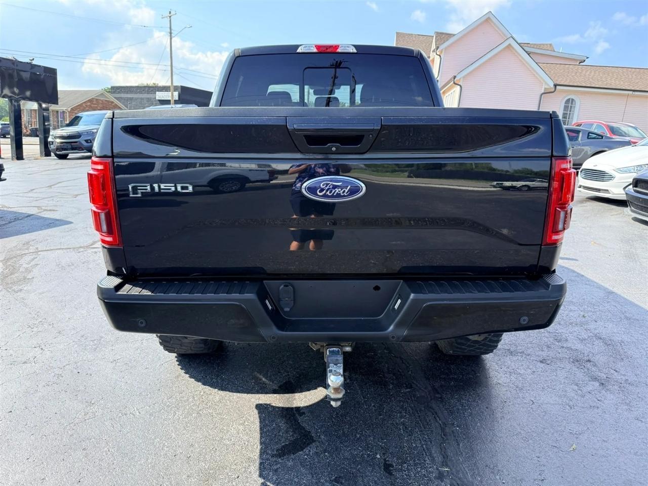 Ford F-150 Lariat SuperCrew 5.5-ft. Bed 4WD 2015