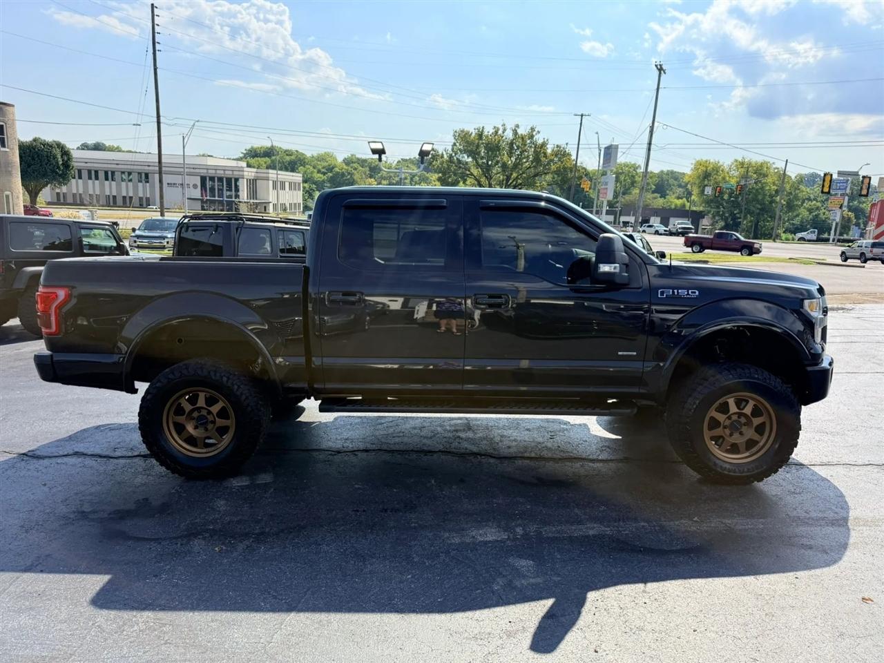 Ford F-150 Lariat SuperCrew 5.5-ft. Bed 4WD 2015