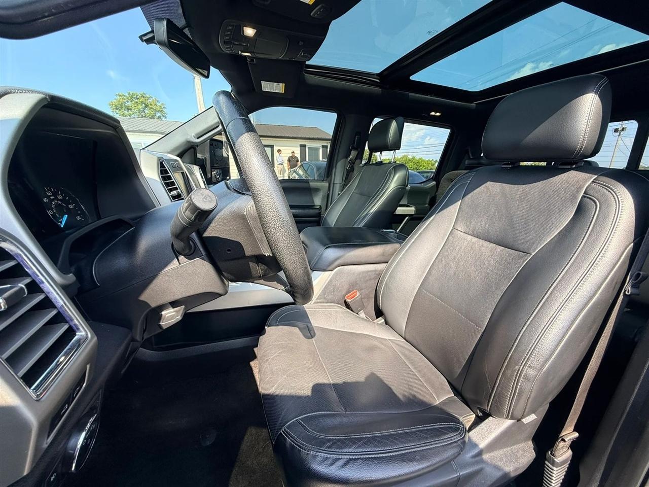 Ford F-150 Lariat SuperCrew 5.5-ft. Bed 4WD 2015