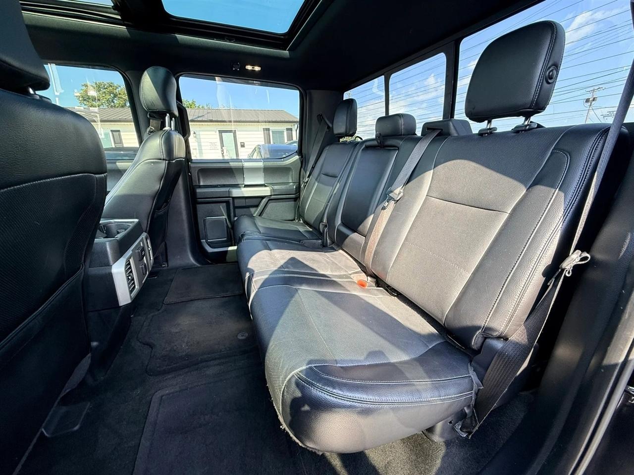 Ford F-150 Lariat SuperCrew 5.5-ft. Bed 4WD 2015