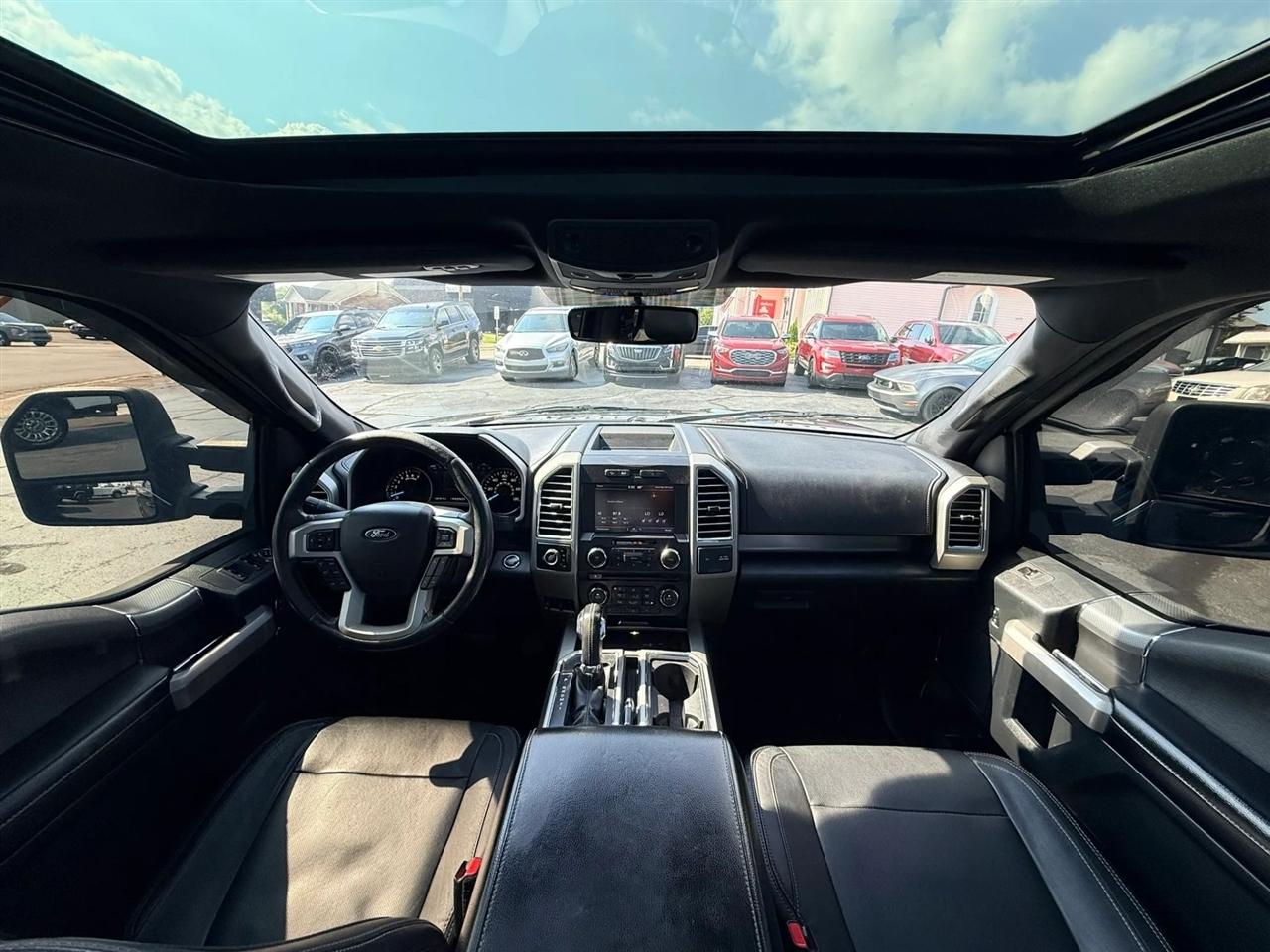 Ford F-150 Lariat SuperCrew 5.5-ft. Bed 4WD 2015