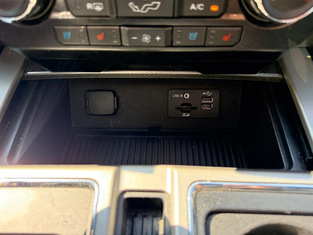 Ford F-150 Lariat SuperCrew 5.5-ft. Bed 4WD 2015