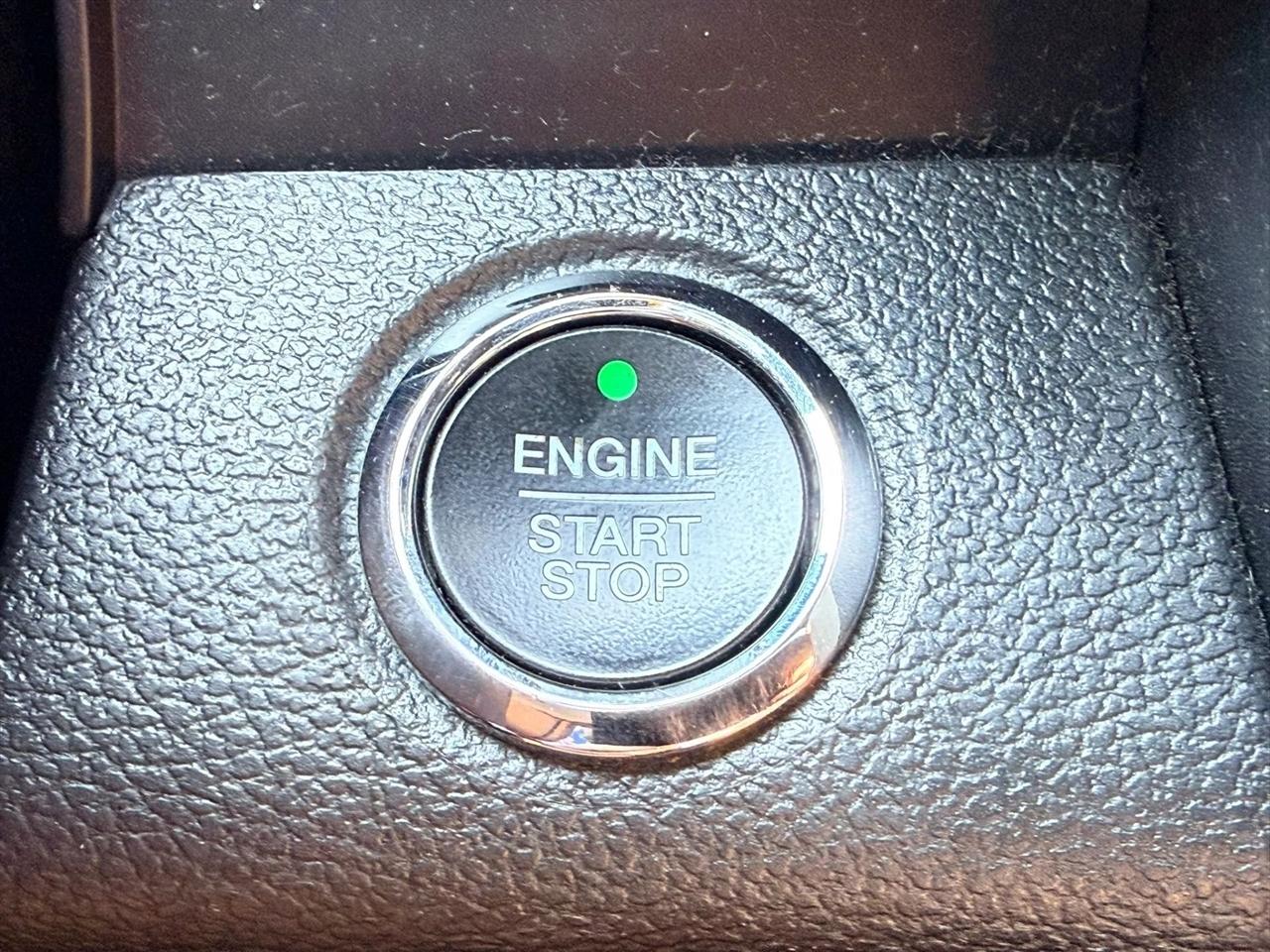 Ford F-150 Lariat SuperCrew 5.5-ft. Bed 4WD 2015