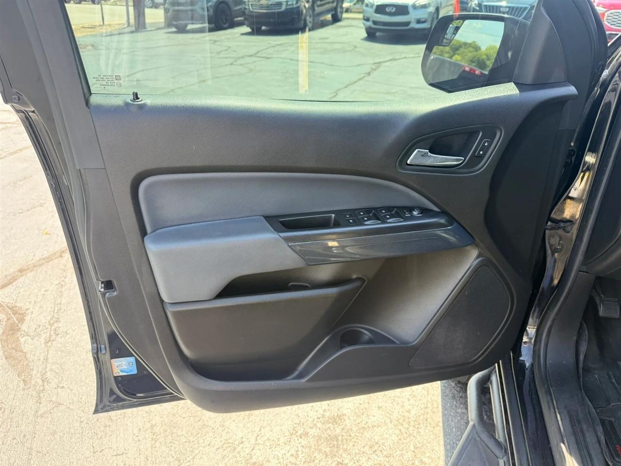 Chevrolet Colorado Z71 Crew Cab 2WD Short Box 2016