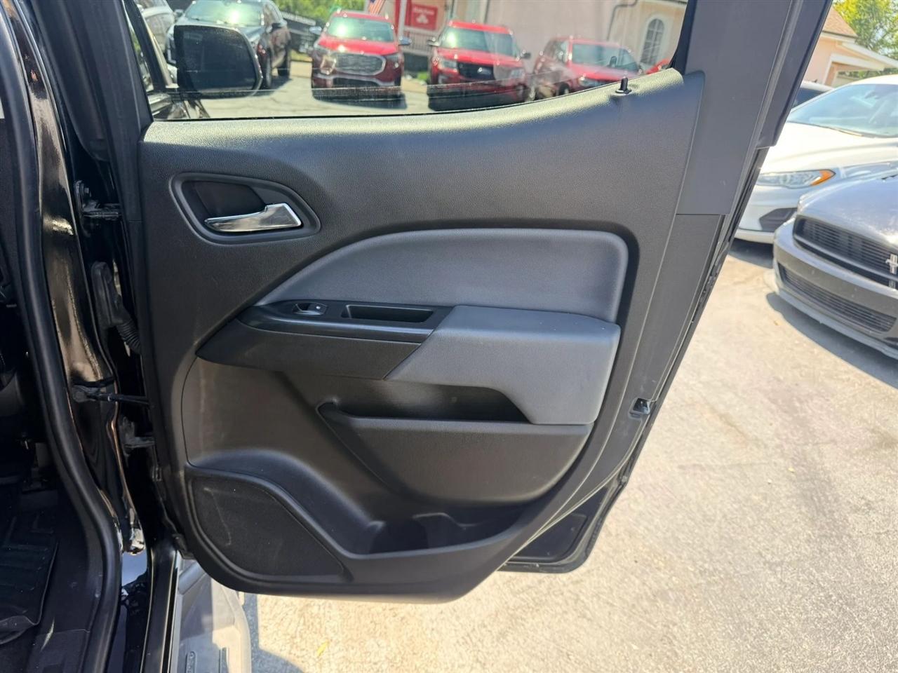 Chevrolet Colorado Z71 Crew Cab 2WD Short Box 2016
