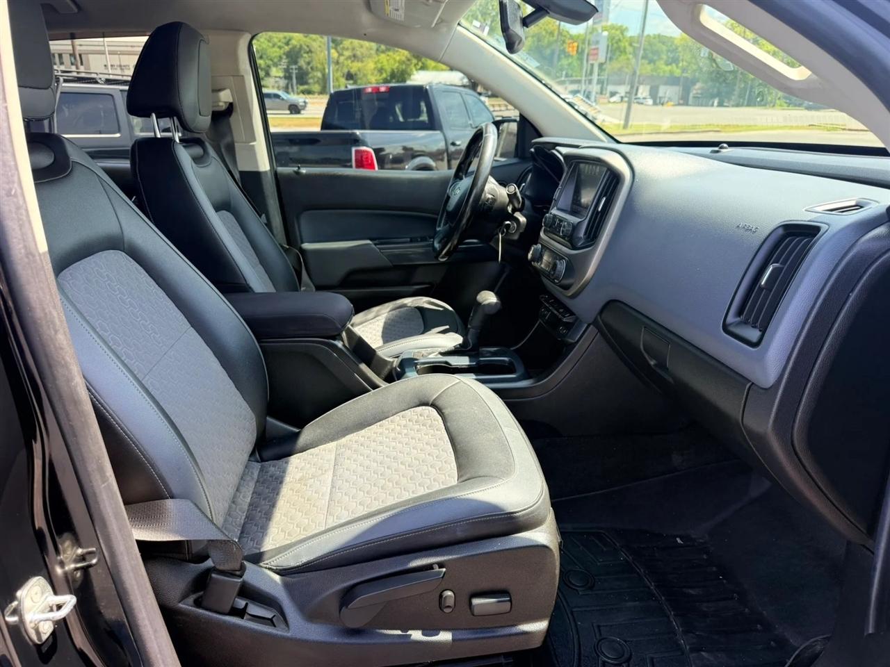 Chevrolet Colorado Z71 Crew Cab 2WD Short Box 2016