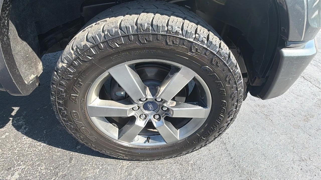 Ford F-150 Lariat SuperCrew 5.5-ft. Bed 4WD 2015