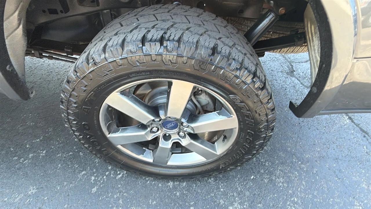 Ford F-150 Lariat SuperCrew 5.5-ft. Bed 4WD 2015