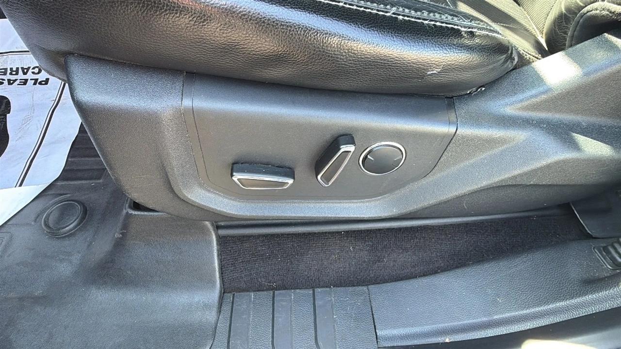 Ford F-150 Lariat SuperCrew 5.5-ft. Bed 4WD 2015