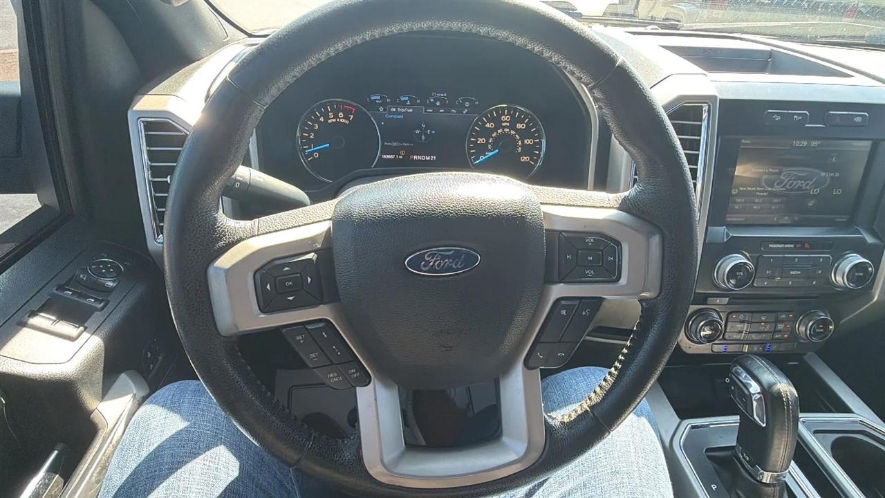 Ford F-150 Lariat SuperCrew 5.5-ft. Bed 4WD 2015