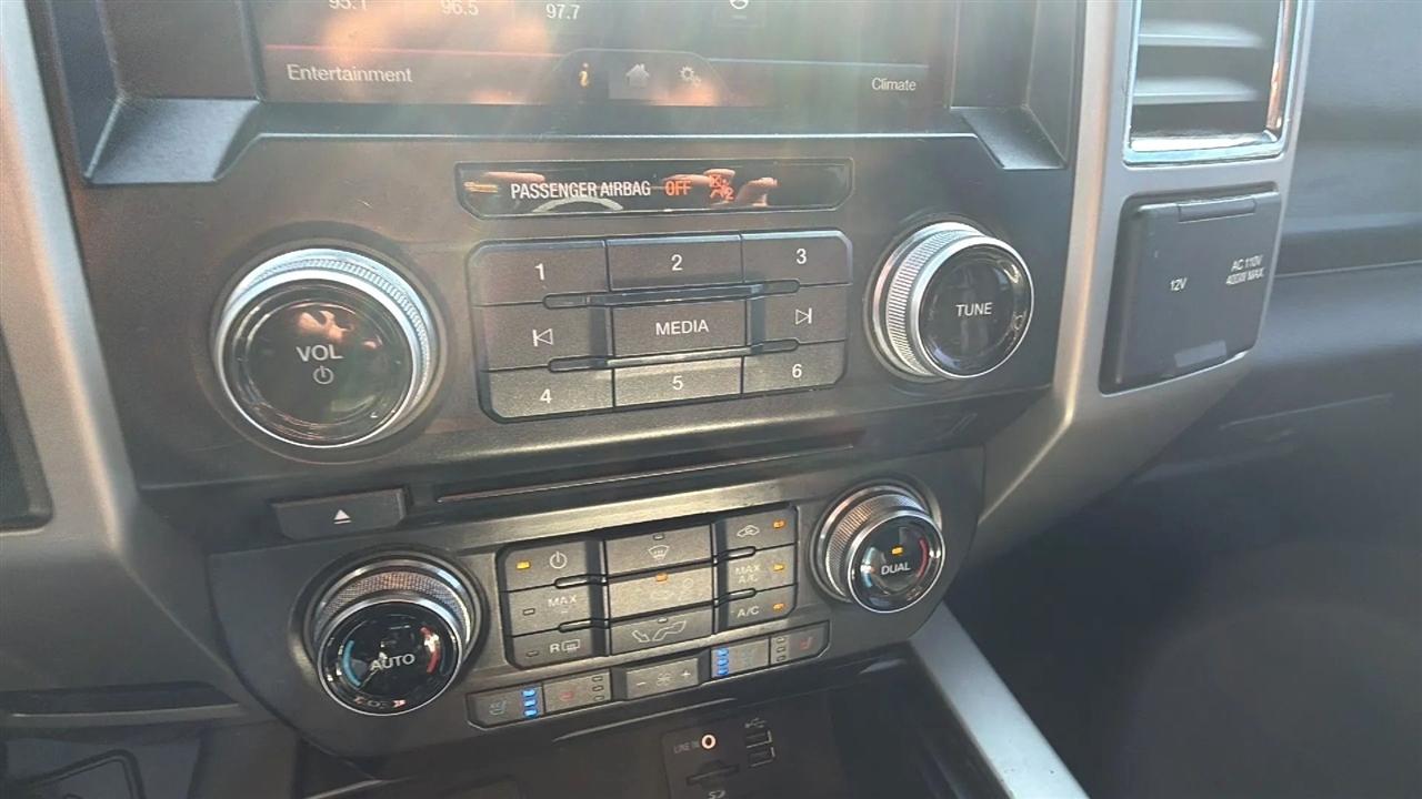 Ford F-150 Lariat SuperCrew 5.5-ft. Bed 4WD 2015