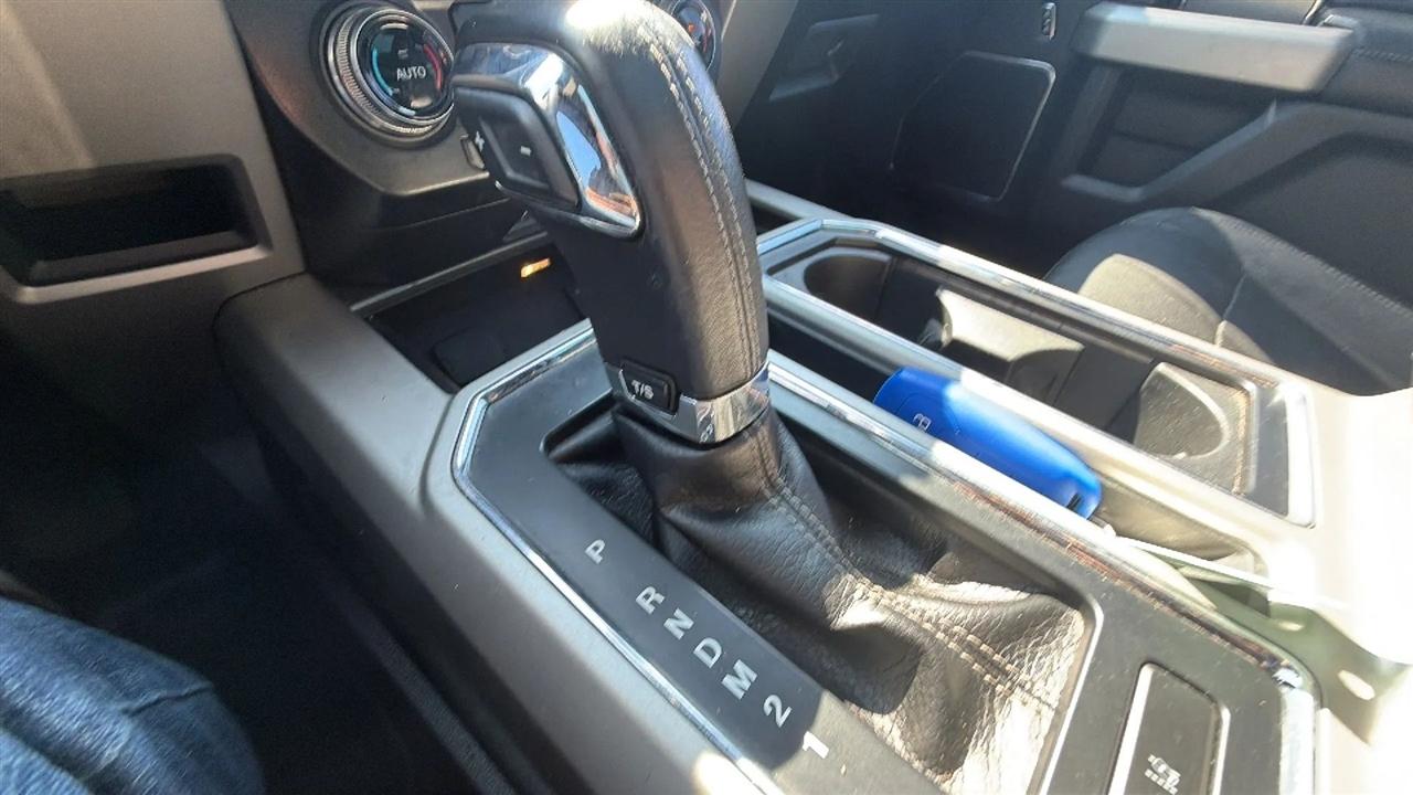 Ford F-150 Lariat SuperCrew 5.5-ft. Bed 4WD 2015