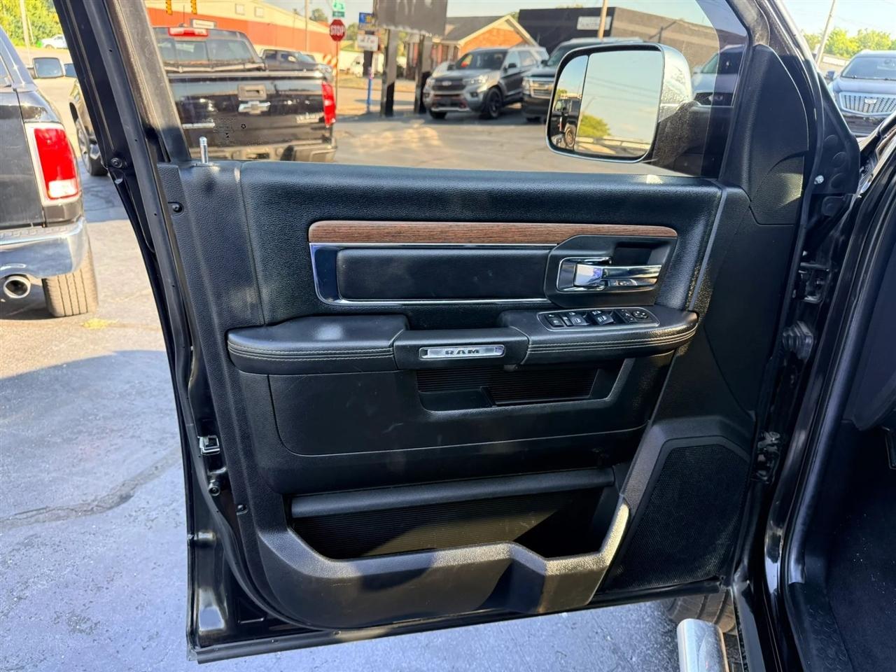 RAM 2500 Laramie Mega Cab 4WD 2018
