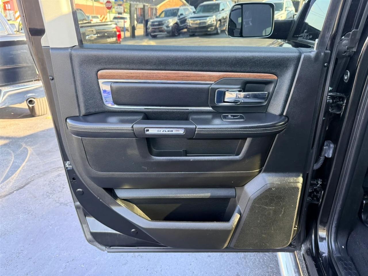 RAM 2500 Laramie Mega Cab 4WD 2018
