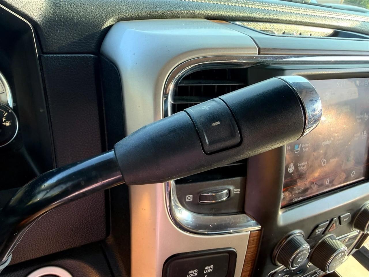 RAM 2500 Laramie Mega Cab 4WD 2018