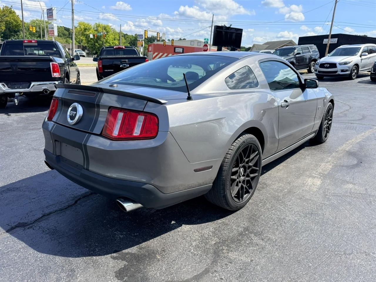 Ford Mustang GT Premium Coupe 2010