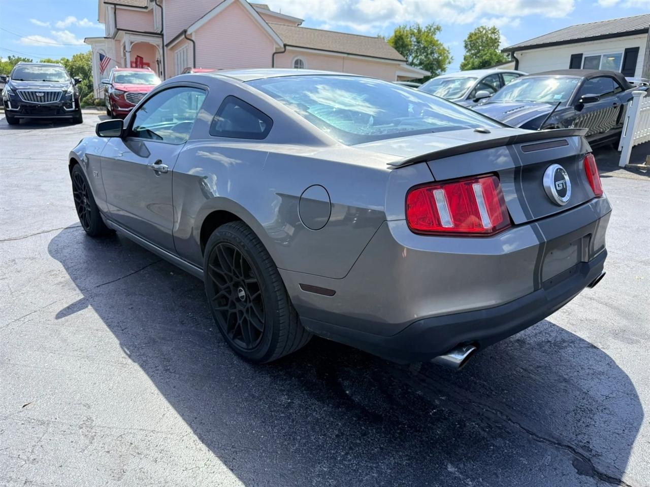 Ford Mustang GT Premium Coupe 2010