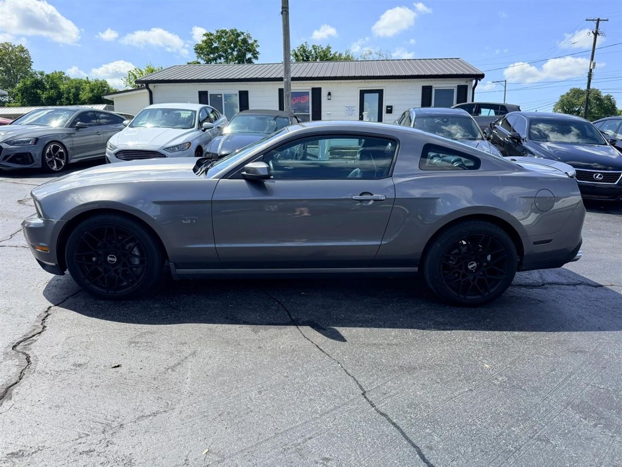 Ford Mustang GT Premium Coupe 2010