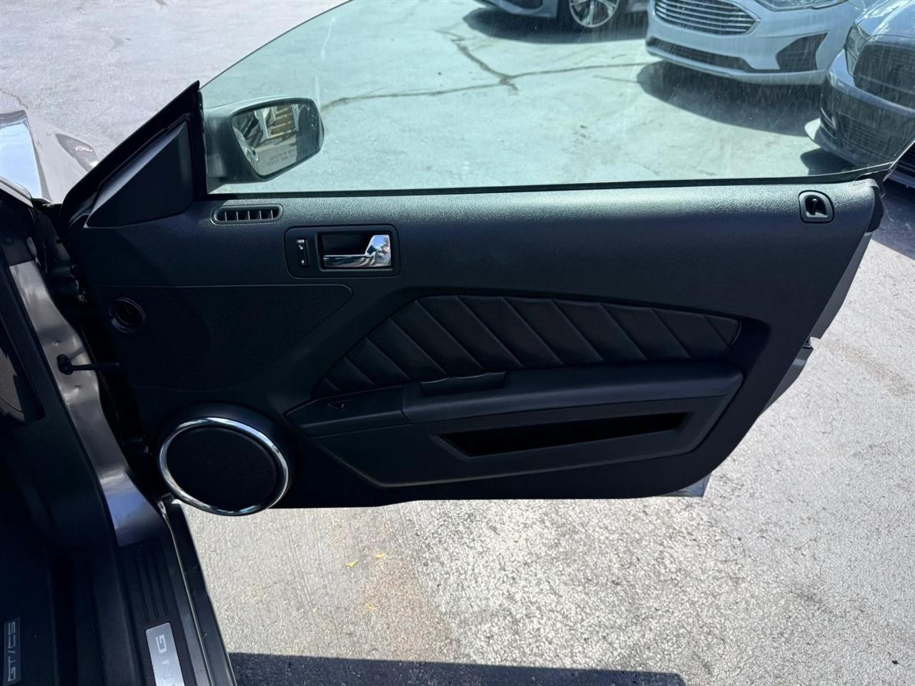 Ford Mustang GT Premium Coupe 2010