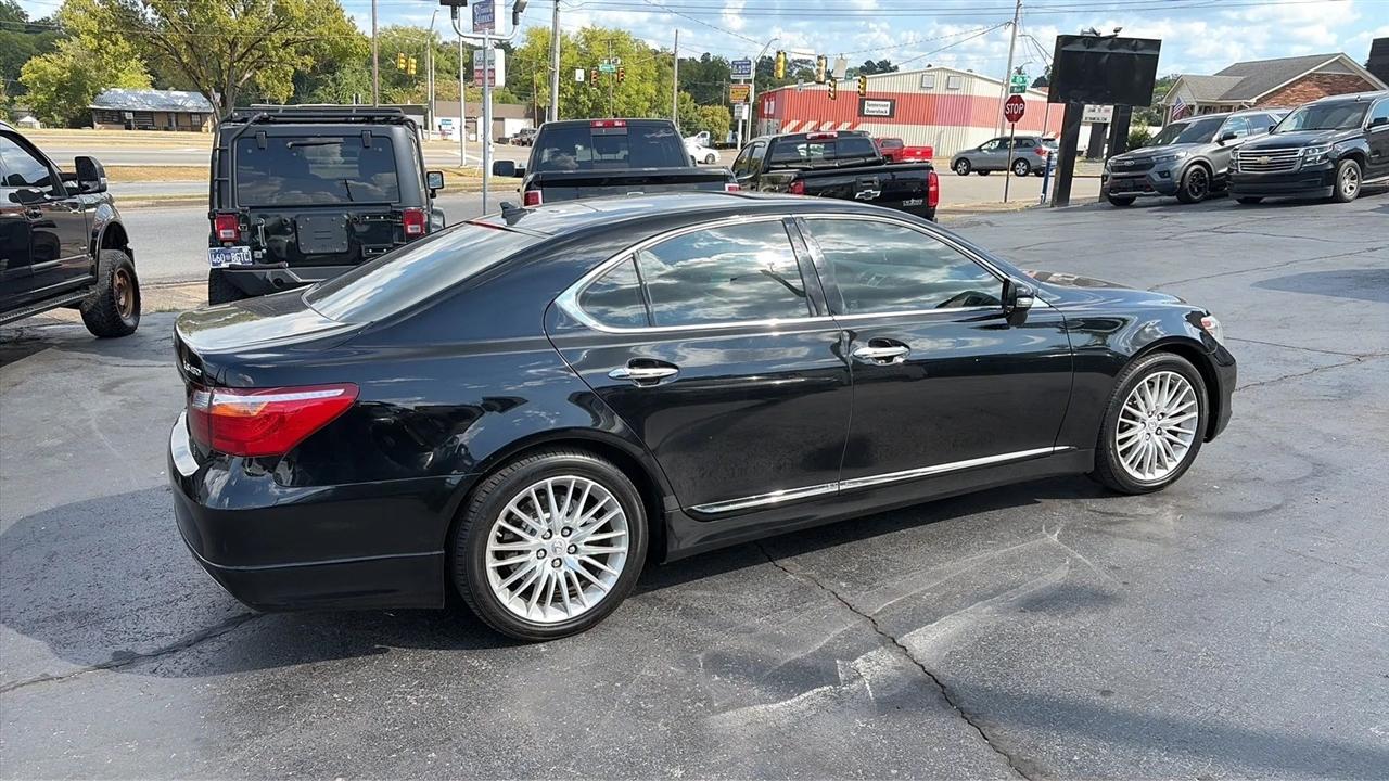 Lexus LS 460 Luxury Sedan 2012