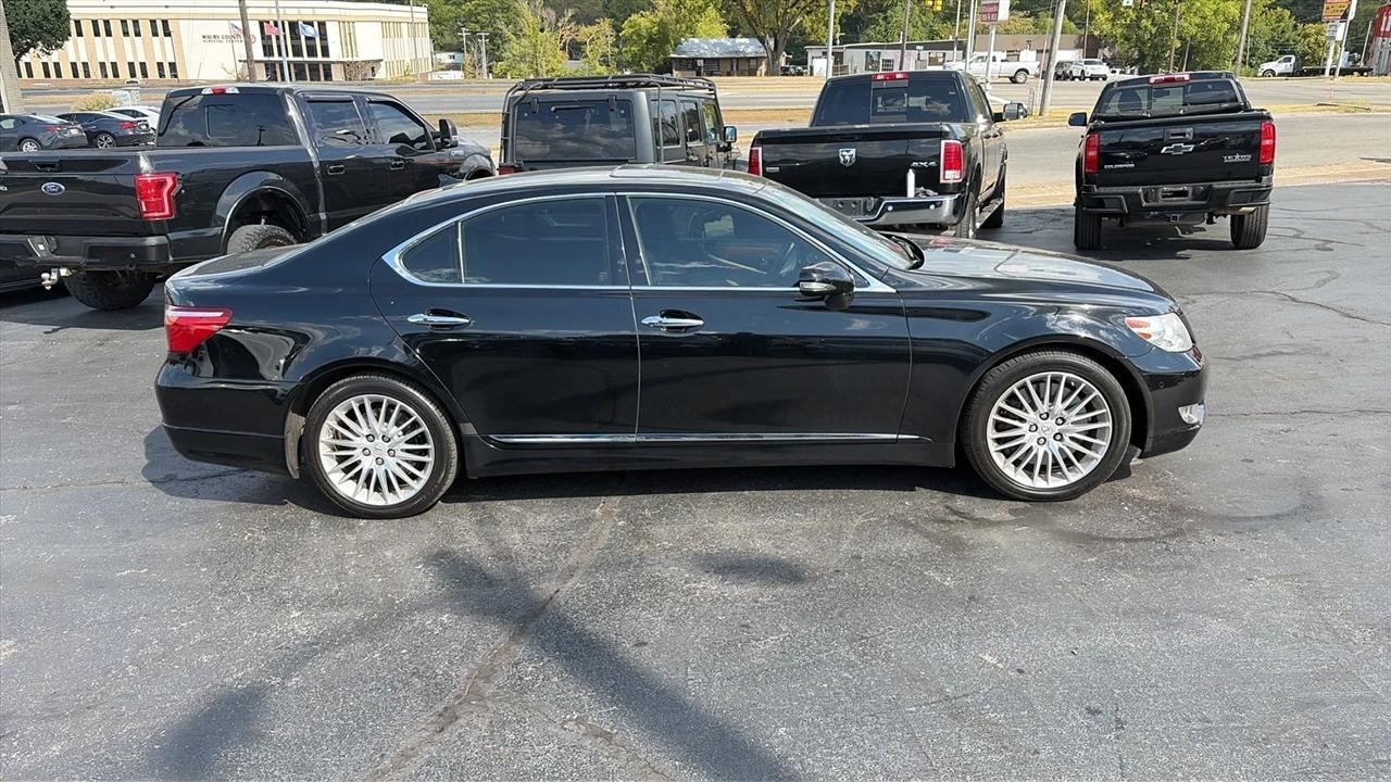 Lexus LS 460 Luxury Sedan 2012