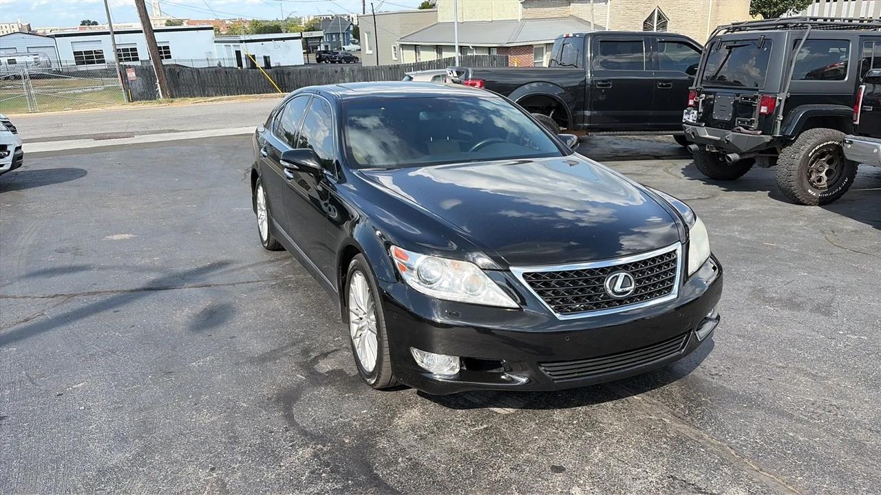 Lexus LS 460 Luxury Sedan 2012