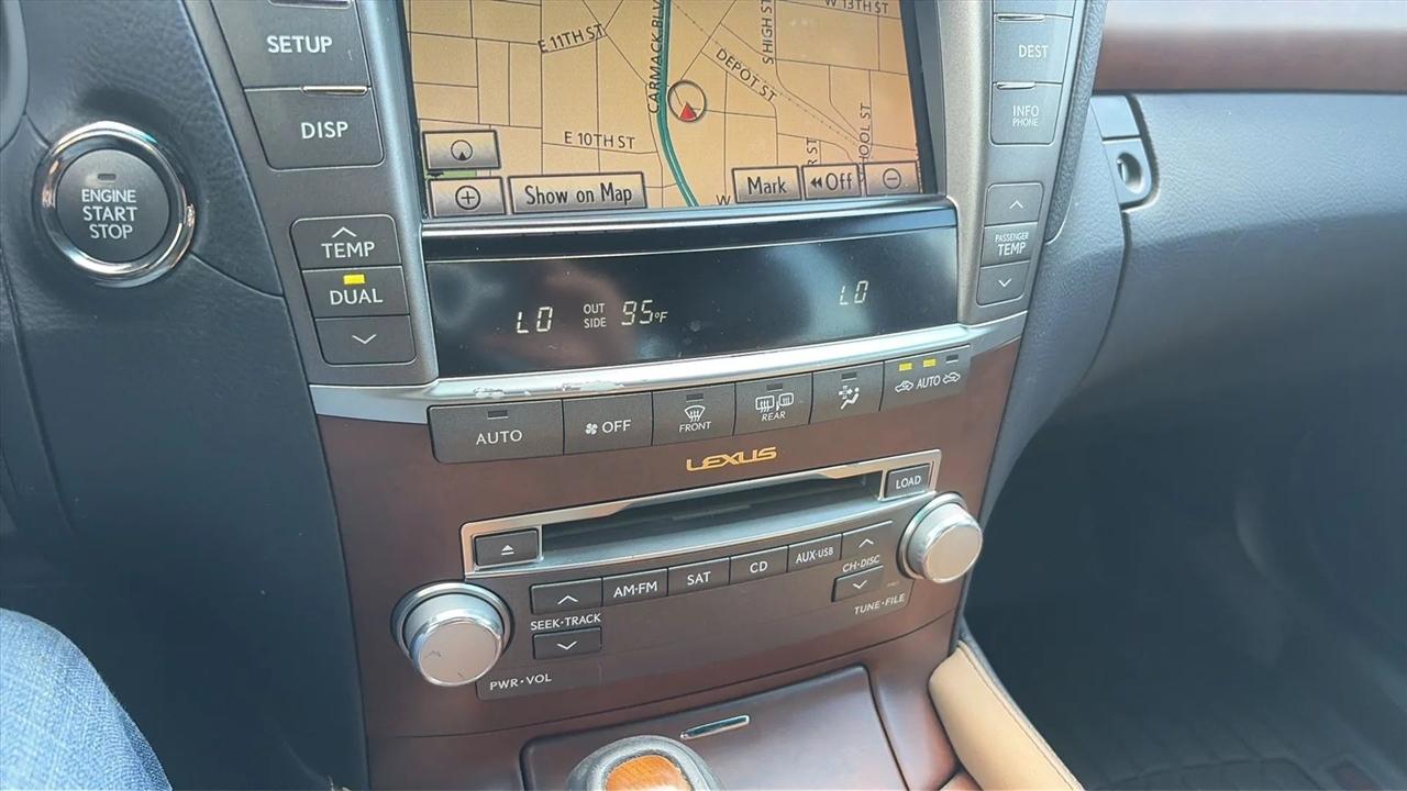 Lexus LS 460 Luxury Sedan 2012