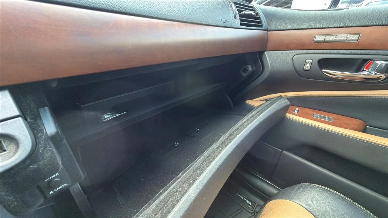 Lexus LS 460 Luxury Sedan 2012